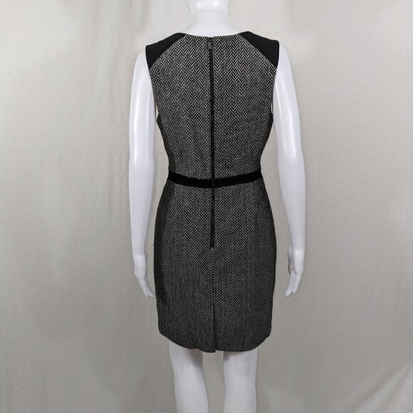 Banana Republic Tweed Herringbone Dress - Picture 2 of 3